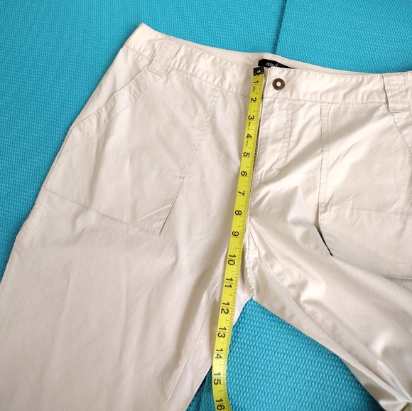 Daisy Fuentes Women's Khaki Tan Roll Up Pants Size 12P - Picture 4 of 13